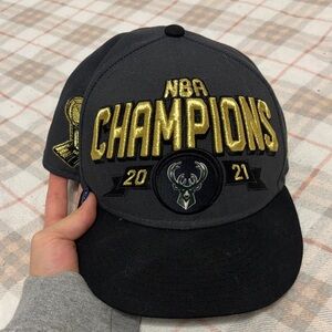 New Era NBA Champions Cap - Gray and Gold